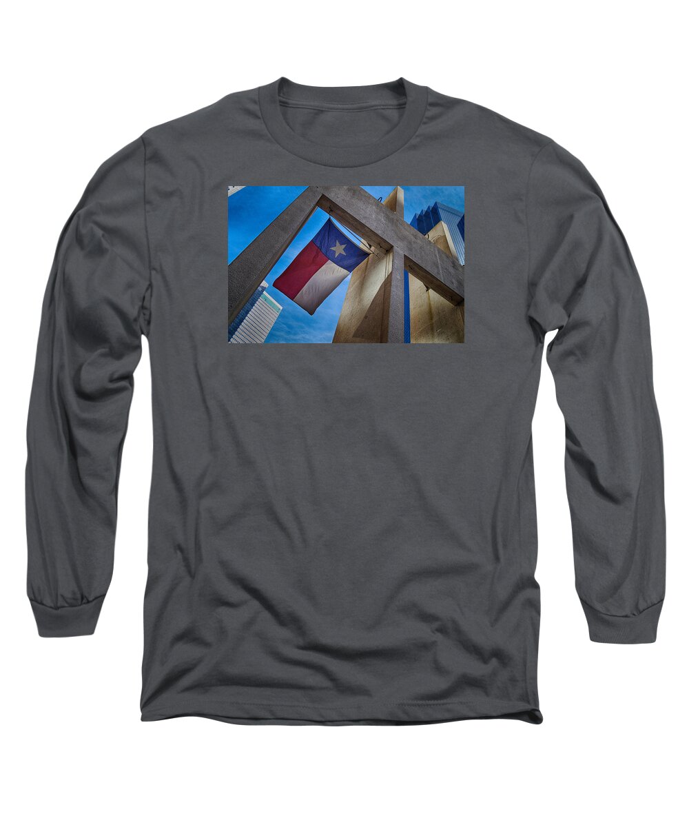Texas State Flag Long Sleeve T-Shirt featuring the photograph Texas State Flag Downtown Dallas by Kathy Churchman