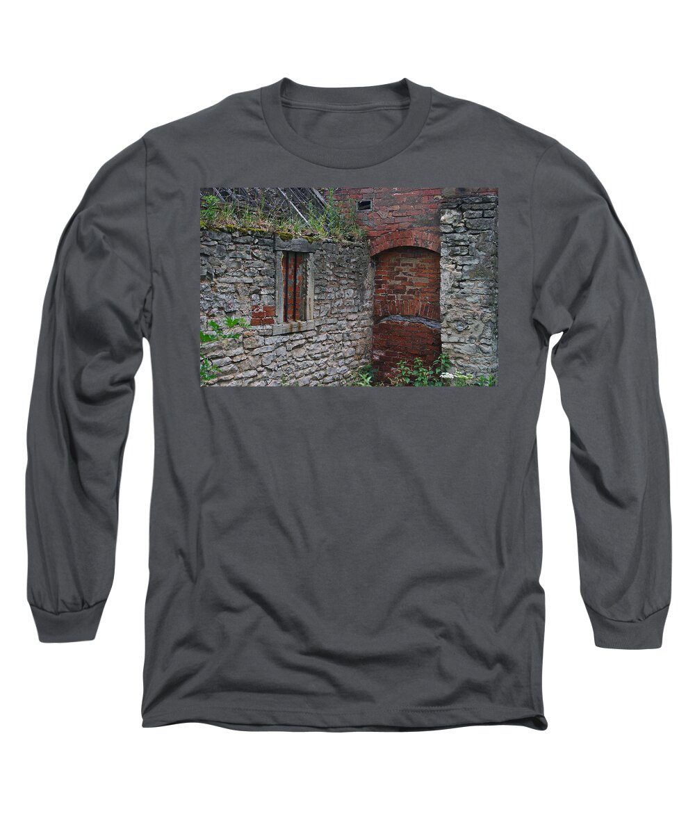 Old Long Sleeve T-Shirt featuring the photograph Brick And Stone England by David Kleinsasser