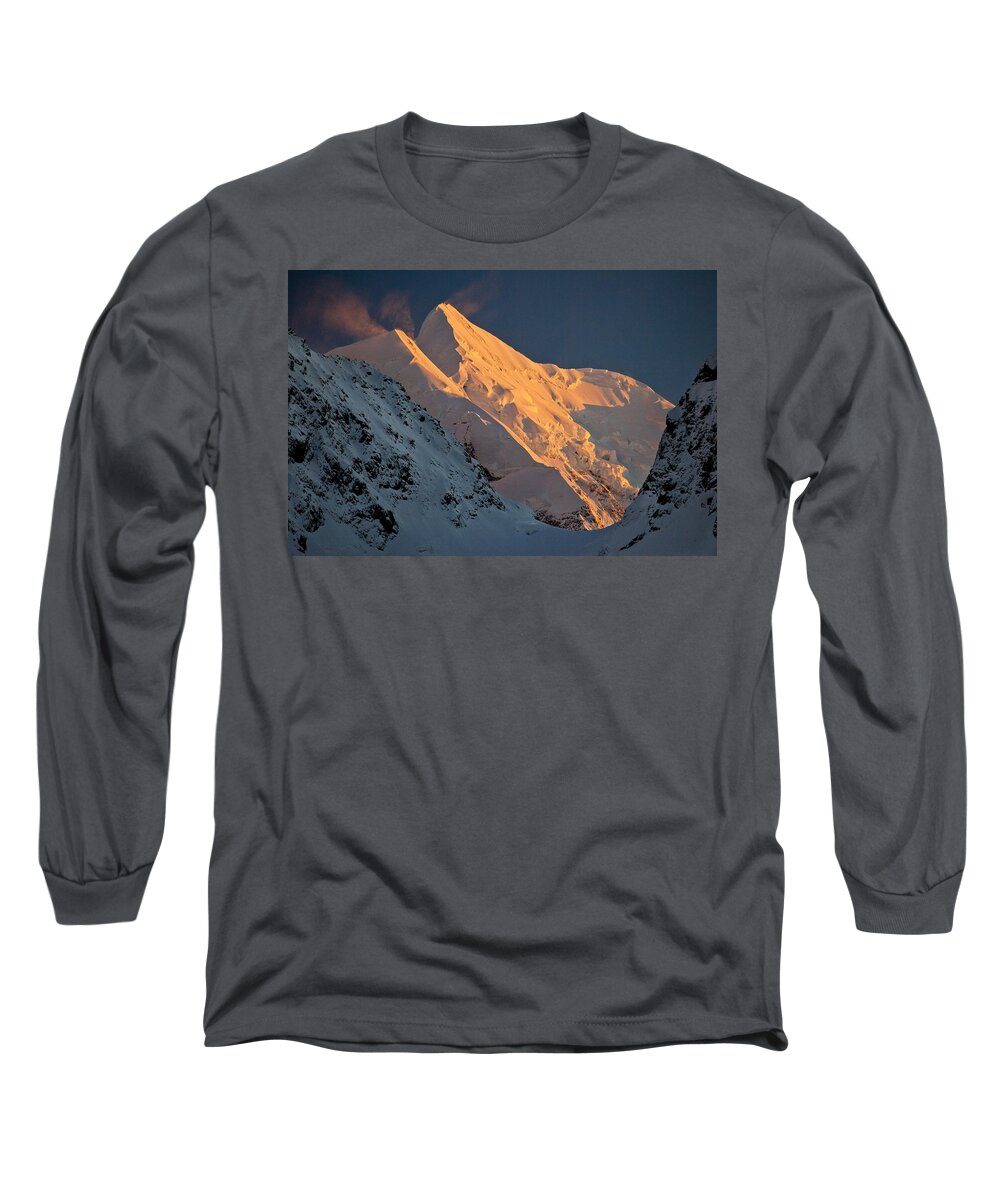 00462461 Long Sleeve T-Shirt featuring the photograph Mount Tasman And Silberhorn At Dawn by Colin Monteath