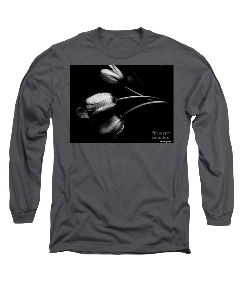 Tulip Long Sleeve T-Shirt featuring the photograph Incognito #2 by Elfriede Fulda