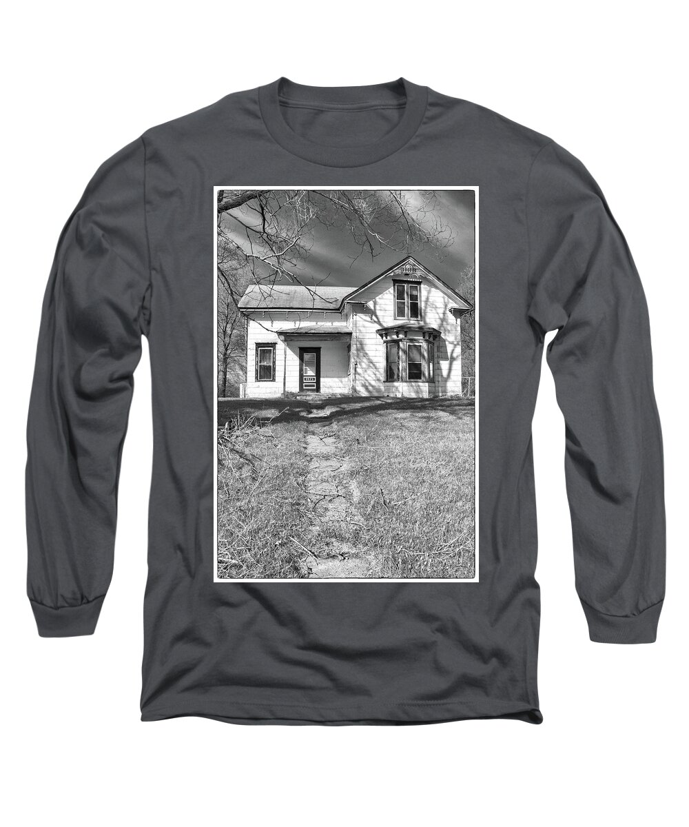 Barn Long Sleeve T-Shirt featuring the photograph Visiting the Old Homestead by Guy Whiteley