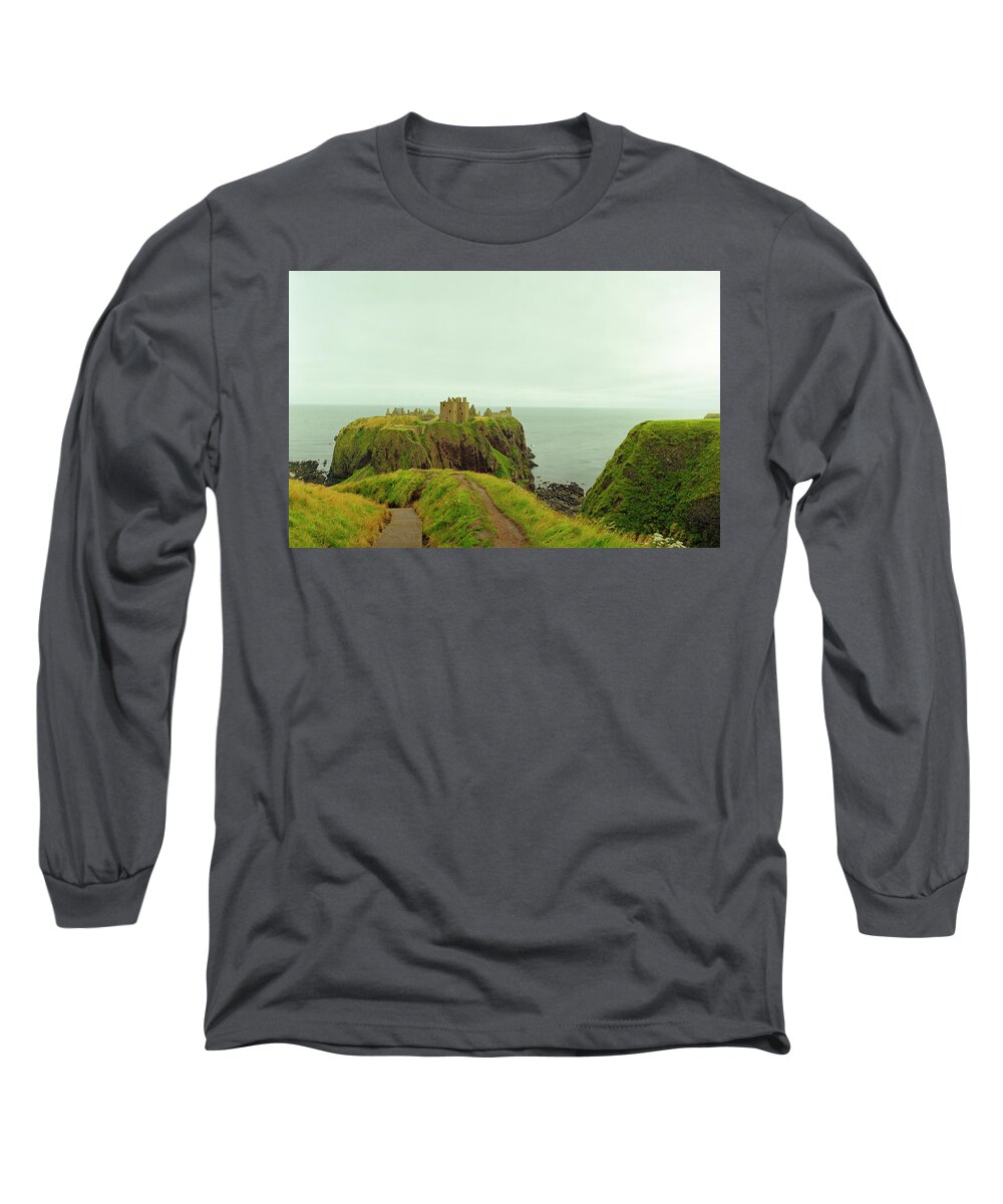 Gettysburg Long Sleeve T-Shirt featuring the photograph A Defensible Position by Jan W Faul