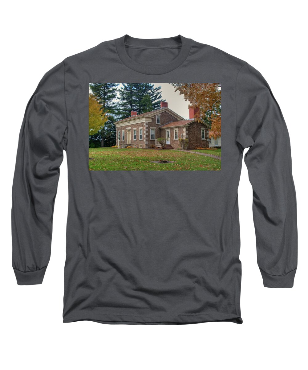 Buildings Long Sleeve T-Shirt featuring the photograph Babcock House Autumn 13937 by Guy Whiteley