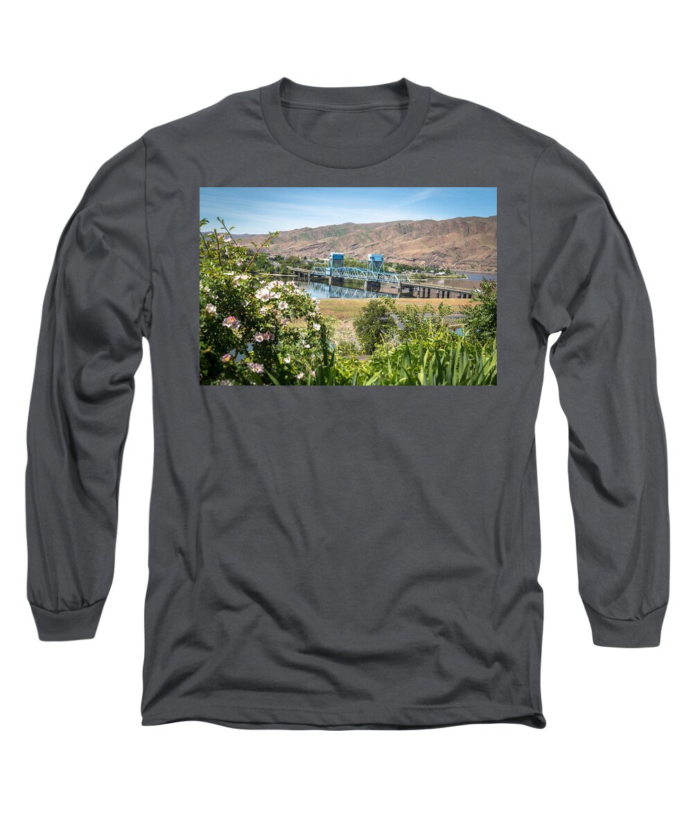 Lewiston Idaho Clarkston Washington Id Wa Lewis Clark Lc Valley Snake River Confluence Blue Bridge Daytime Pink Rose Bush Iris Green Blue Outdoors Scenic Interstate View Long Sleeve T-Shirt featuring the photograph Blue in the Daytime by Brad Stinson