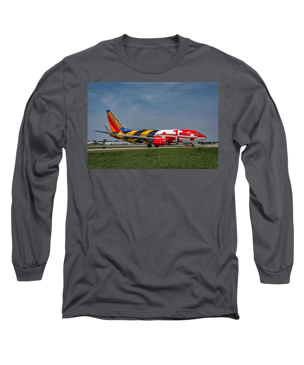 737 Long Sleeve T-Shirt featuring the photograph Boeing 737 Maryland by Guy Whiteley