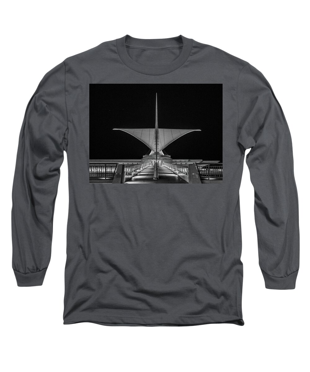 Milwaukee Art Museum Long Sleeve T-Shirt featuring the photograph Brise Soleil at Night by Kristine Hinrichs