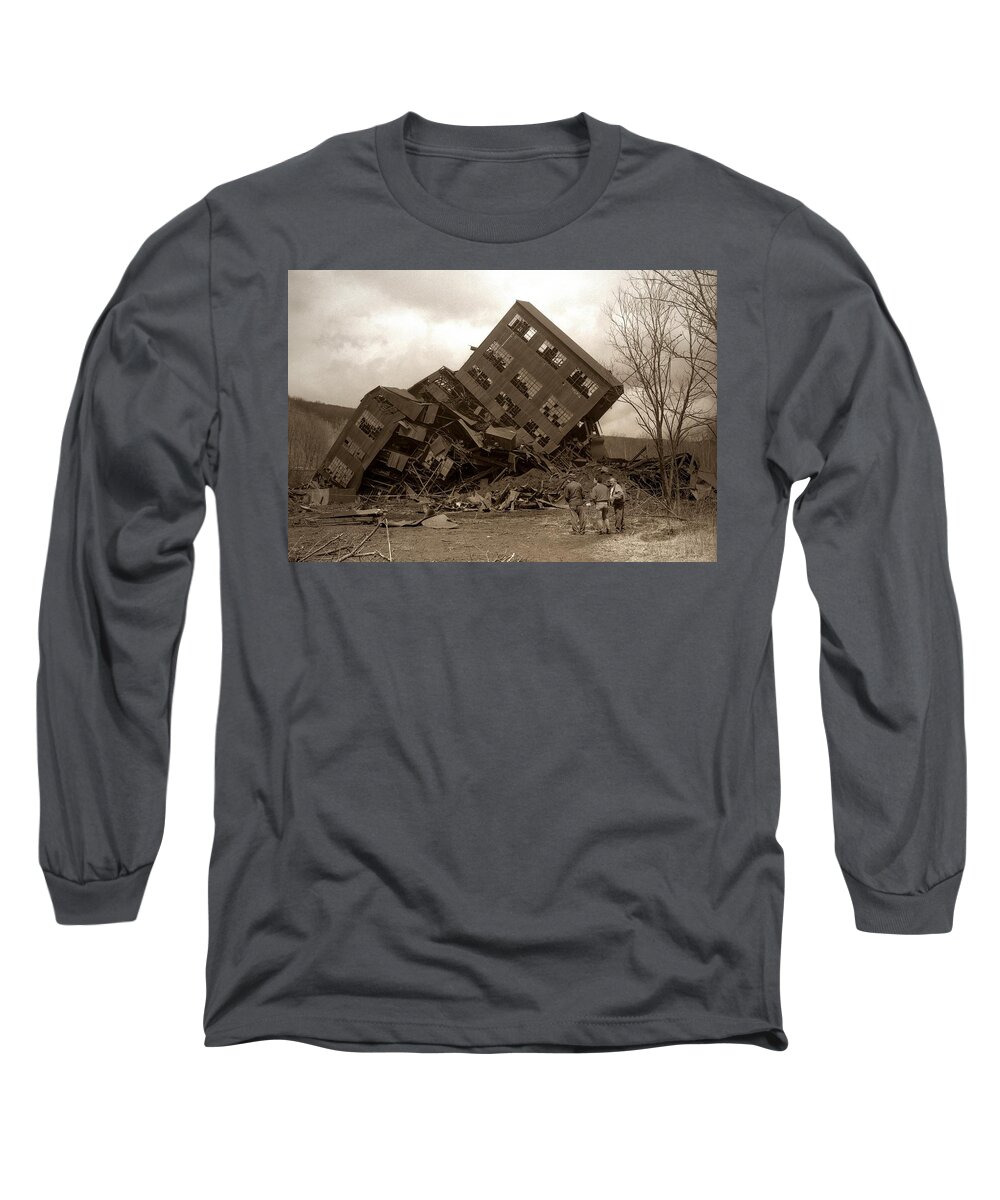 Four Long Sleeve T-Shirt featuring the photograph Four Old Friends...Swoyersville PA by Arthur Miller