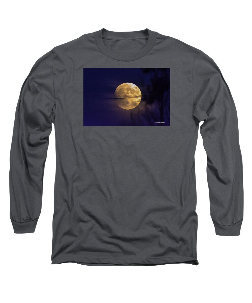 Full Moon Long Sleeve T-Shirt featuring the photograph Full Moon Rise by Stephen Johnson