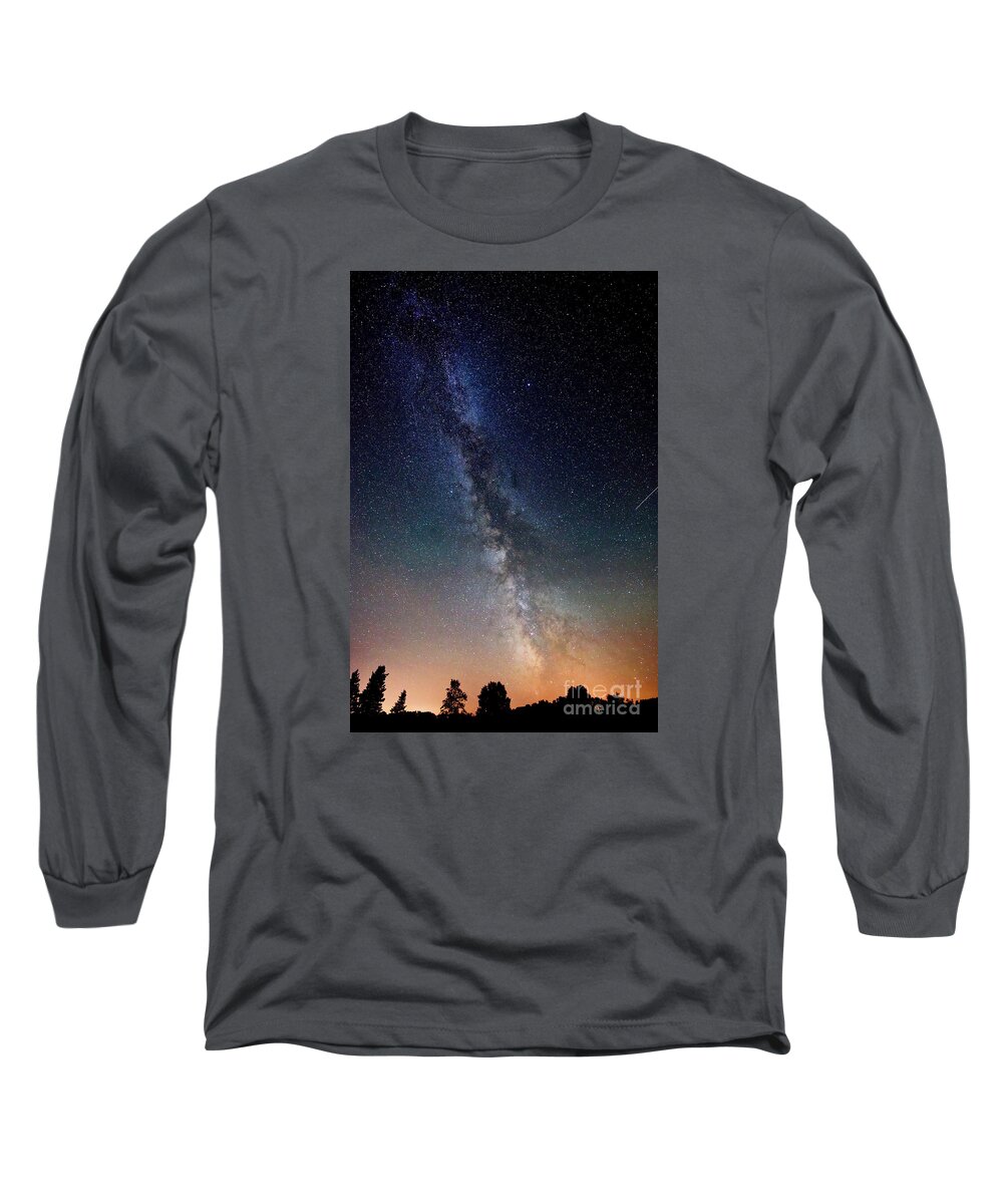 Milky Long Sleeve T-Shirt featuring the photograph Galaxyrise by Colin Woods