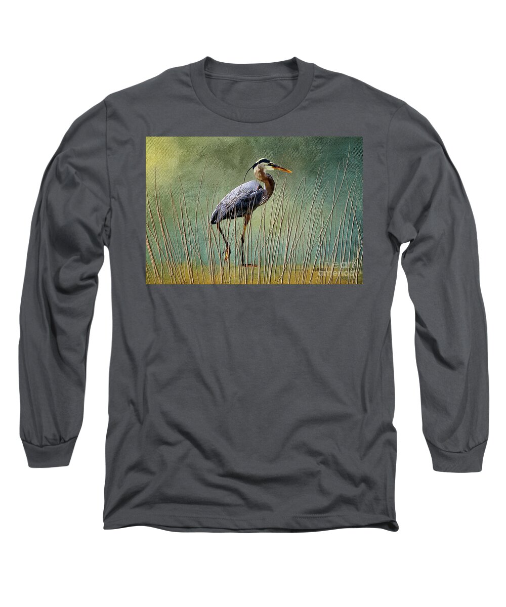 Heron Long Sleeve T-Shirt featuring the digital art Great Blue At The Beach by Lois Bryan