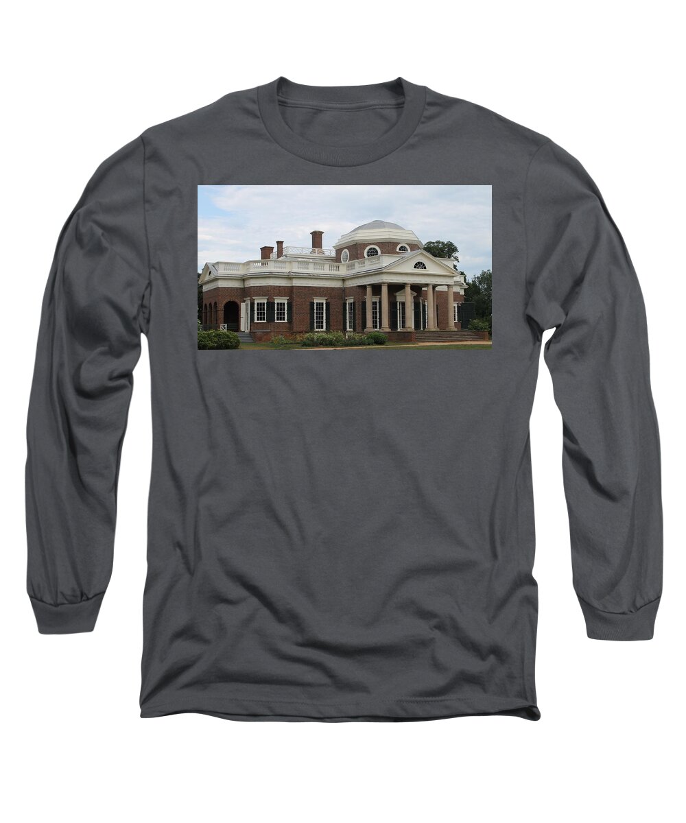 Thomas Jefferson Home Long Sleeve T-Shirt featuring the photograph Monticello by Christopher J Kirby