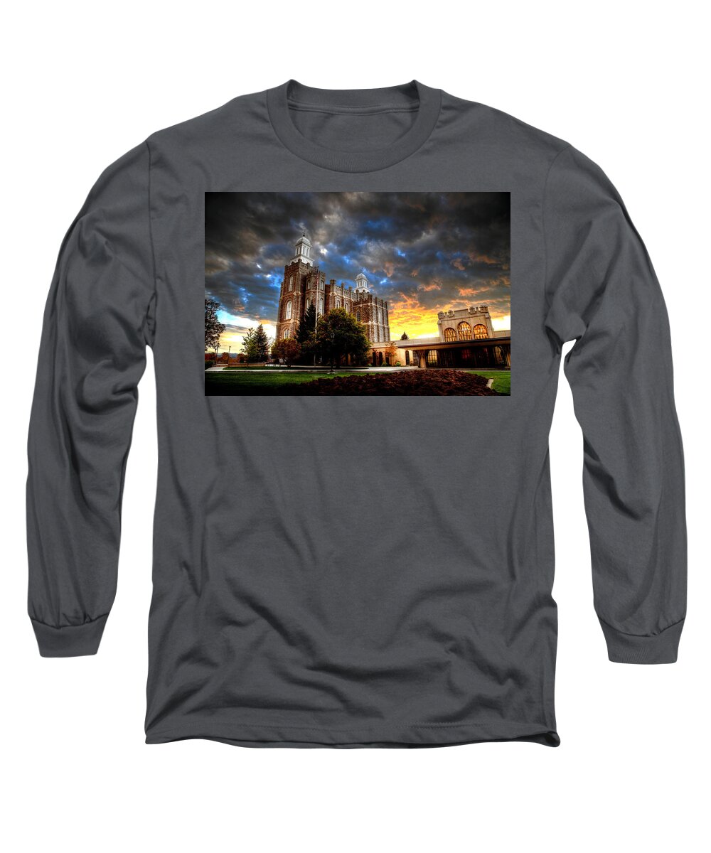 Higher View Long Sleeve T-Shirt featuring the photograph Moses Light by David Andersen
