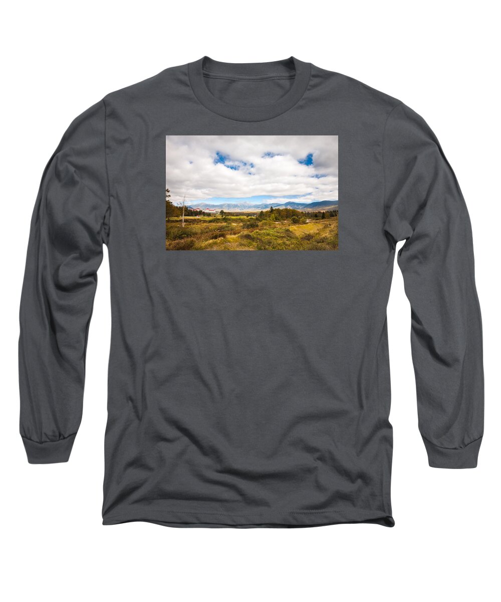 Fall Long Sleeve T-Shirt featuring the photograph Mount Washington Hotel by Robert Clifford