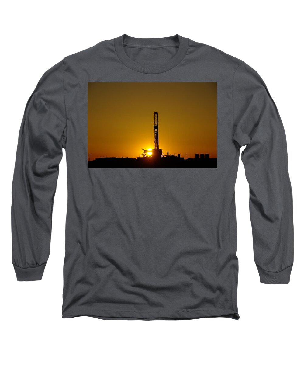 Morning Long Sleeve T-Shirt featuring the photograph Oil Rig Near Killdeer In The Morn by Jeff Swan