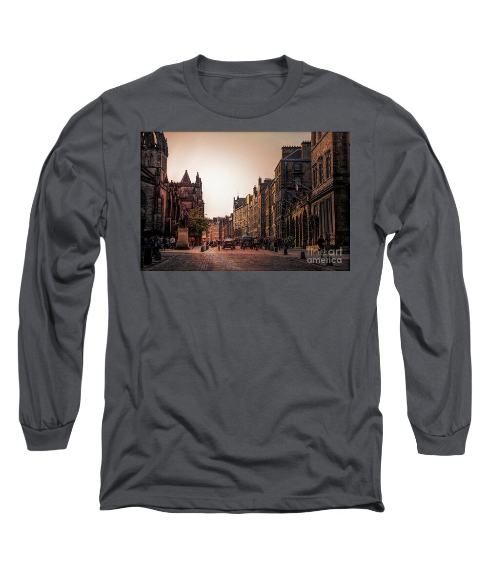 Edinburgh Long Sleeve T-Shirt featuring the photograph Streets of Edinburgh Scotland by Chuck Kuhn