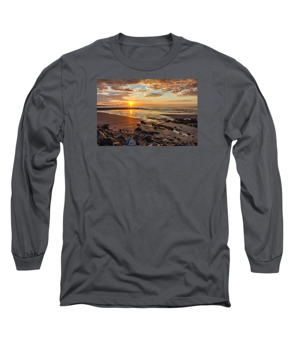 York Long Sleeve T-Shirt featuring the photograph Sunrise at Long Sands by Thomas Lavoie