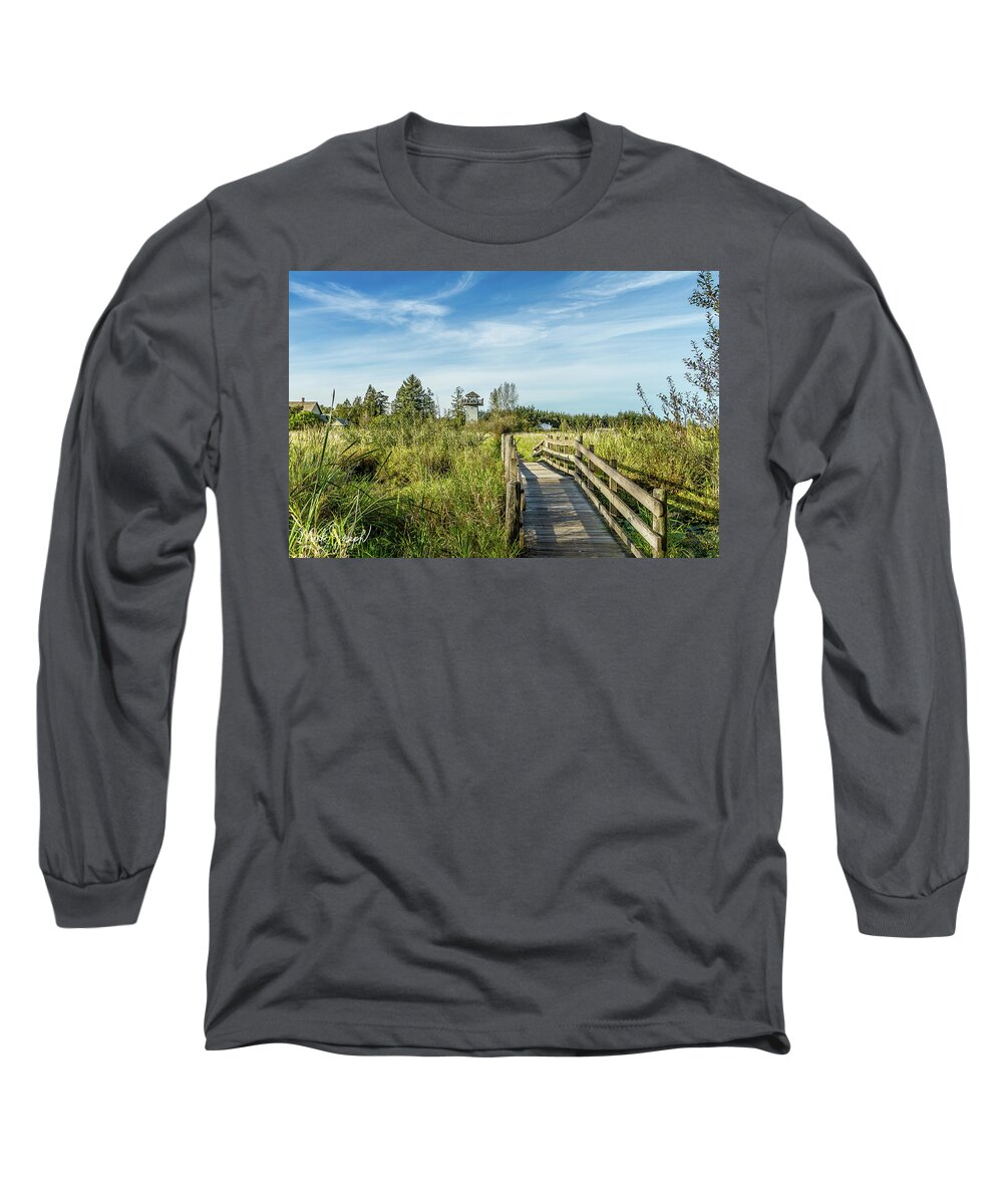 Tennant Lake Long Sleeve T-Shirt featuring the photograph Tennant Lake Tower by Mark Joseph