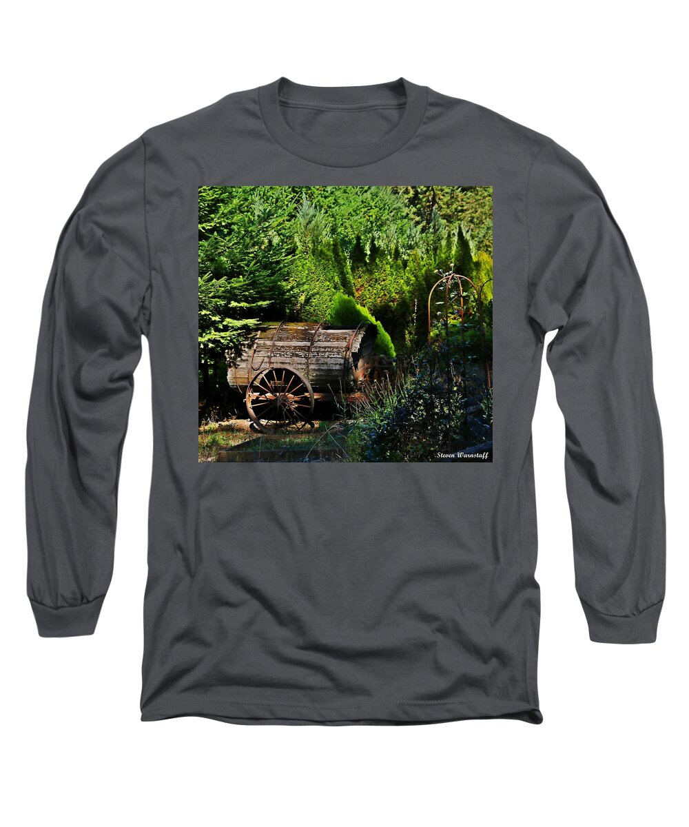 Landscape Long Sleeve T-Shirt featuring the photograph The Old Pumper by Steve Warnstaff