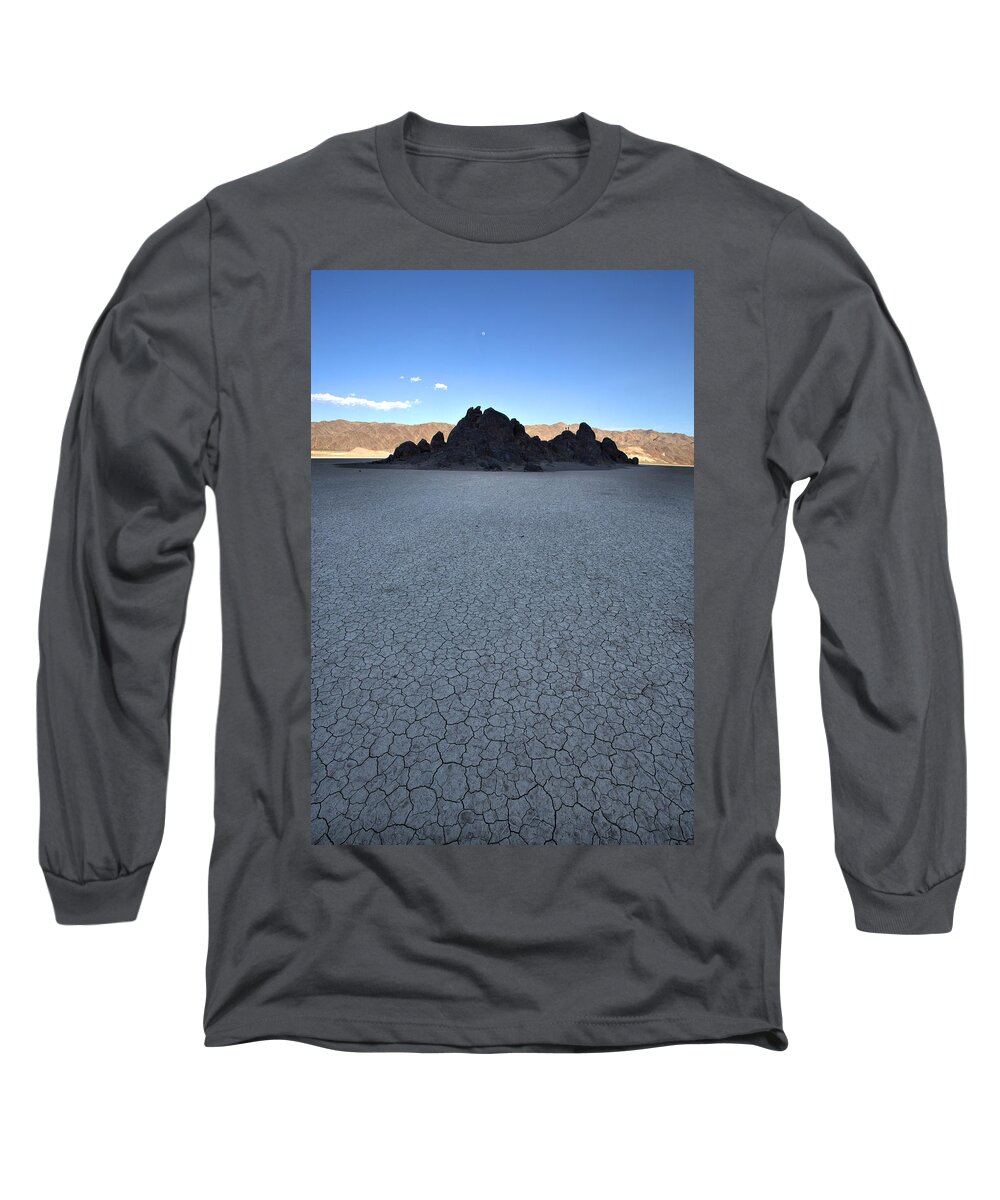 Death Valley; Desert; Dry; Lake Bed; Landscape; National Park; Playa; Racetrack; Sailing Stones; Grandstand Long Sleeve T-Shirt featuring the photograph Two Stand Grandstand by David Andersen