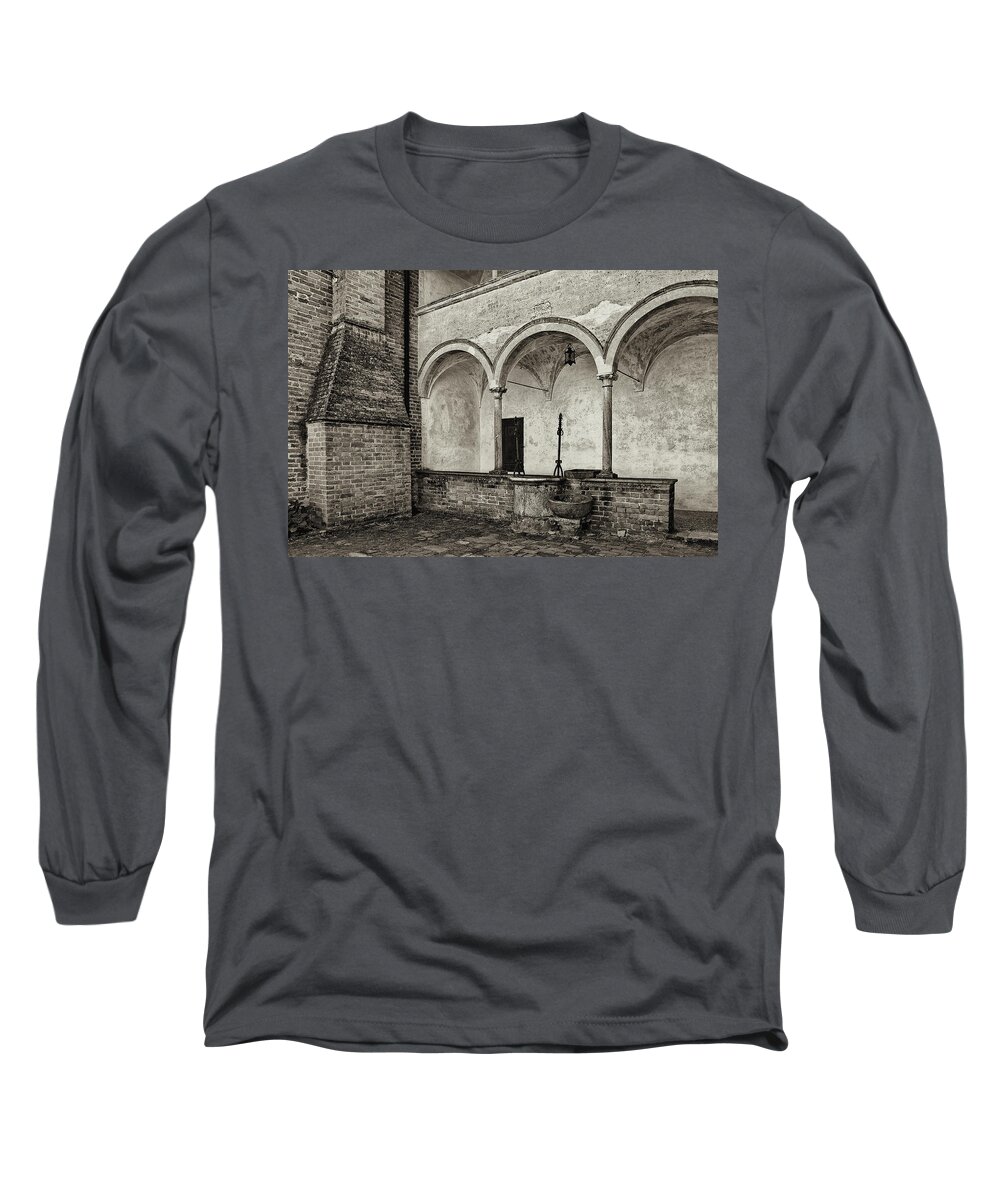 Abbey Long Sleeve T-Shirt featuring the photograph Well and arcade by Roberto Pagani