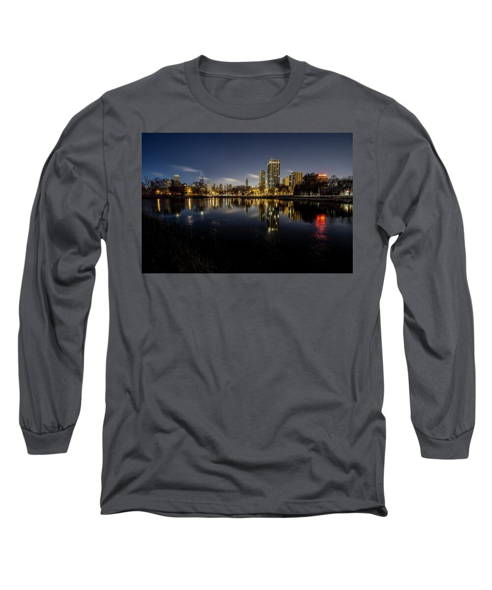 Chicago Long Sleeve T-Shirt featuring the photograph Chicago Skyline at dawn #2 by Sven Brogren