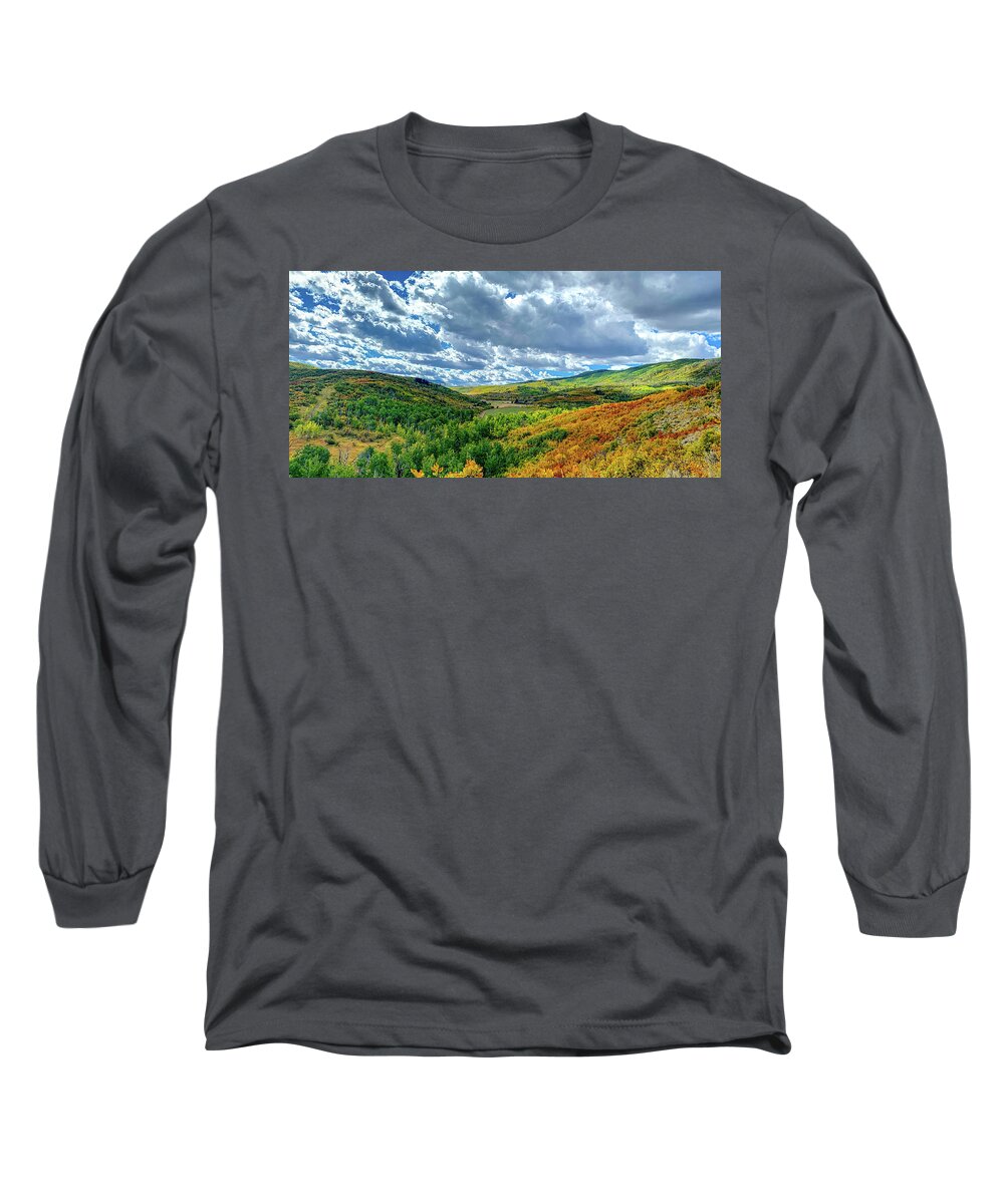  Long Sleeve T-Shirt featuring the photograph Autums Arrival by Kevin Dietrich