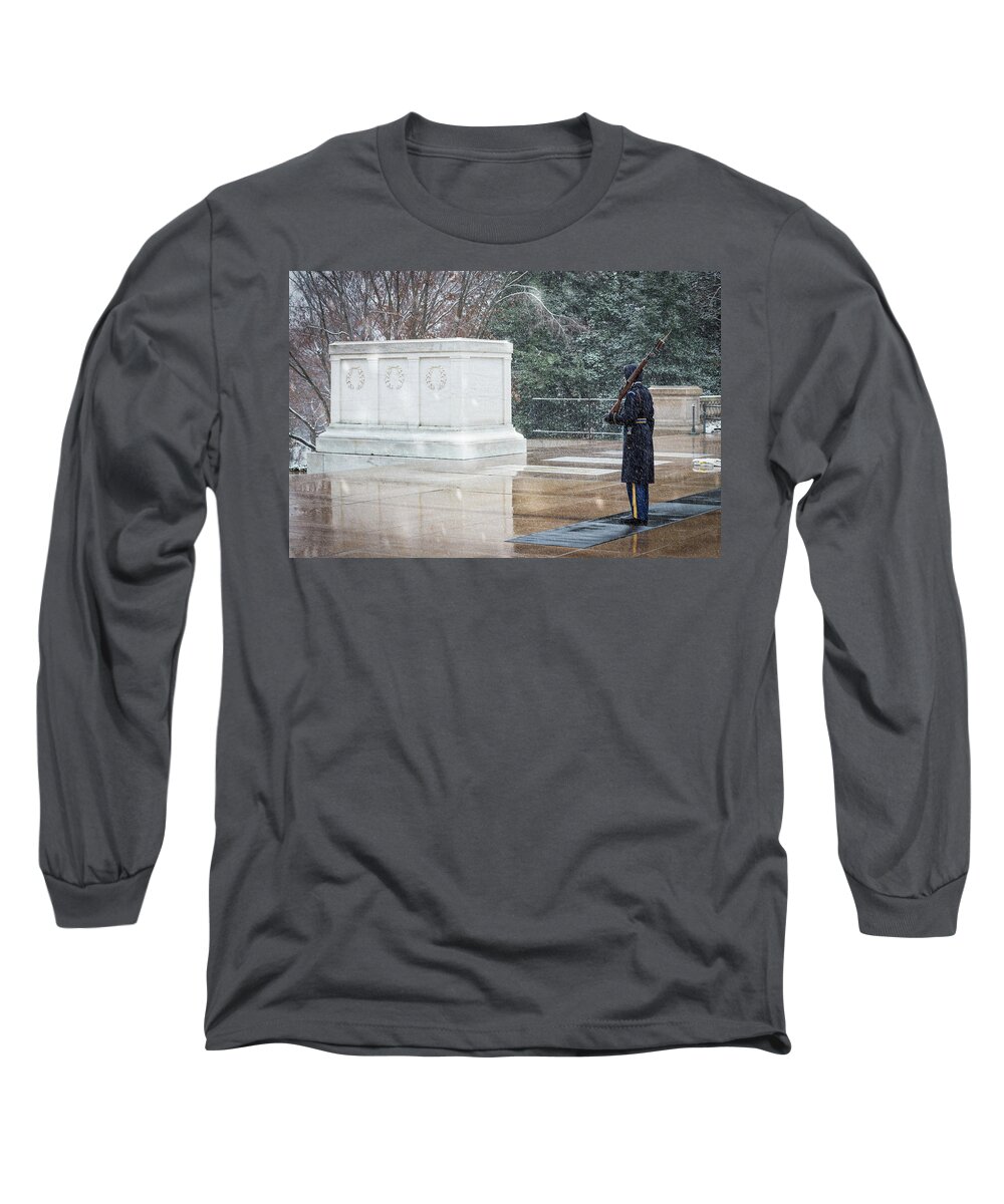 Arlington Long Sleeve T-Shirt featuring the photograph Virginia Snow by Bill Chizek