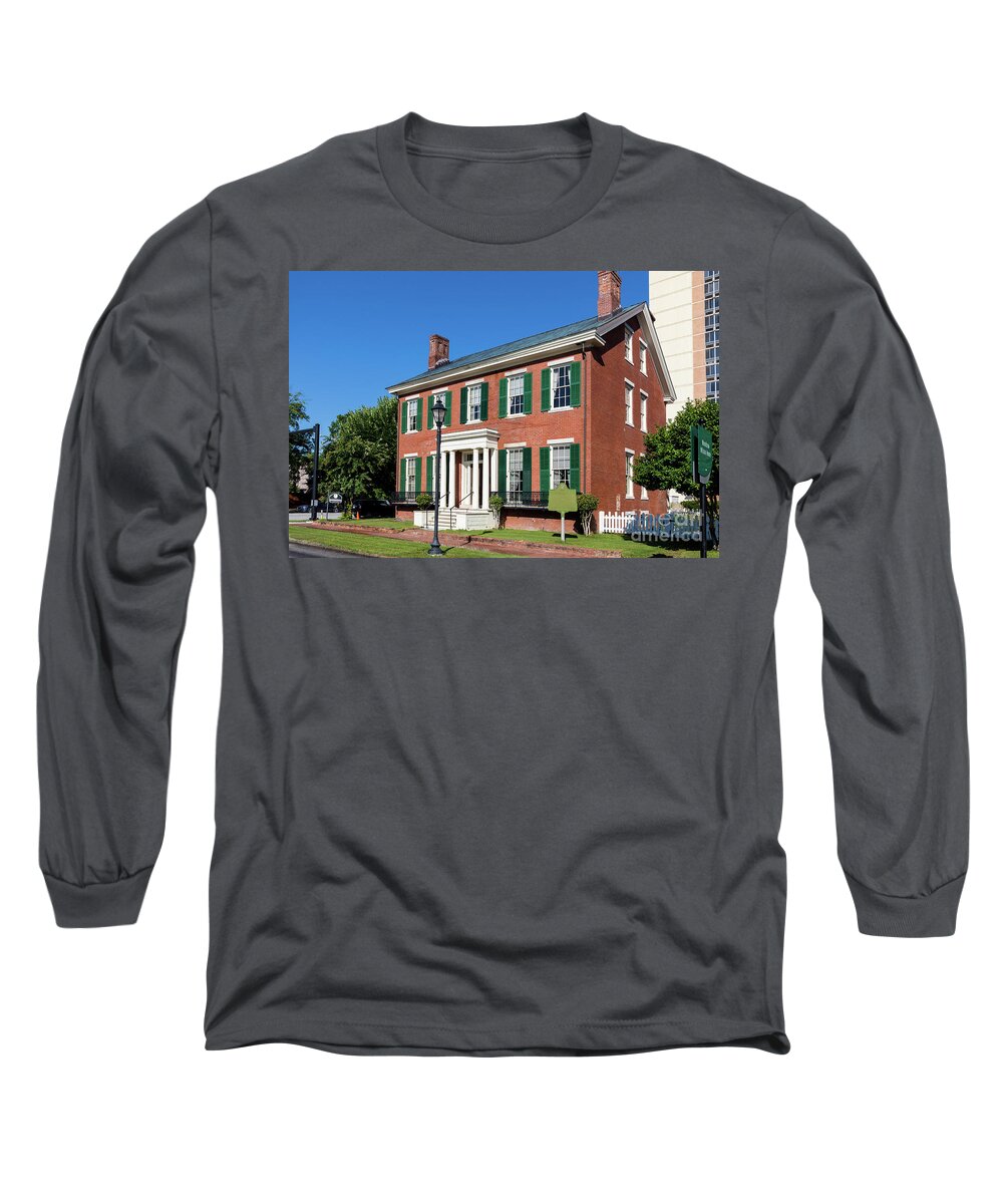 Woodrow Wilson Boyhood Home - Augusta Ga 3 Long Sleeve T-Shirt featuring the photograph Woodrow Wilson Boyhood Home - Augusta GA 3 by Sanjeev Singhal