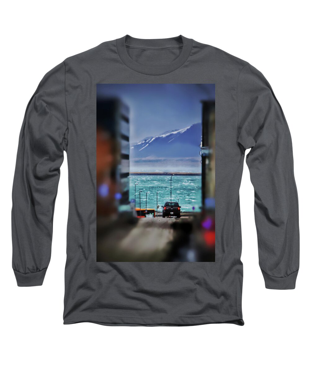Reykjavik Long Sleeve T-Shirt featuring the photograph Afternoon Rush by Jim Albritton