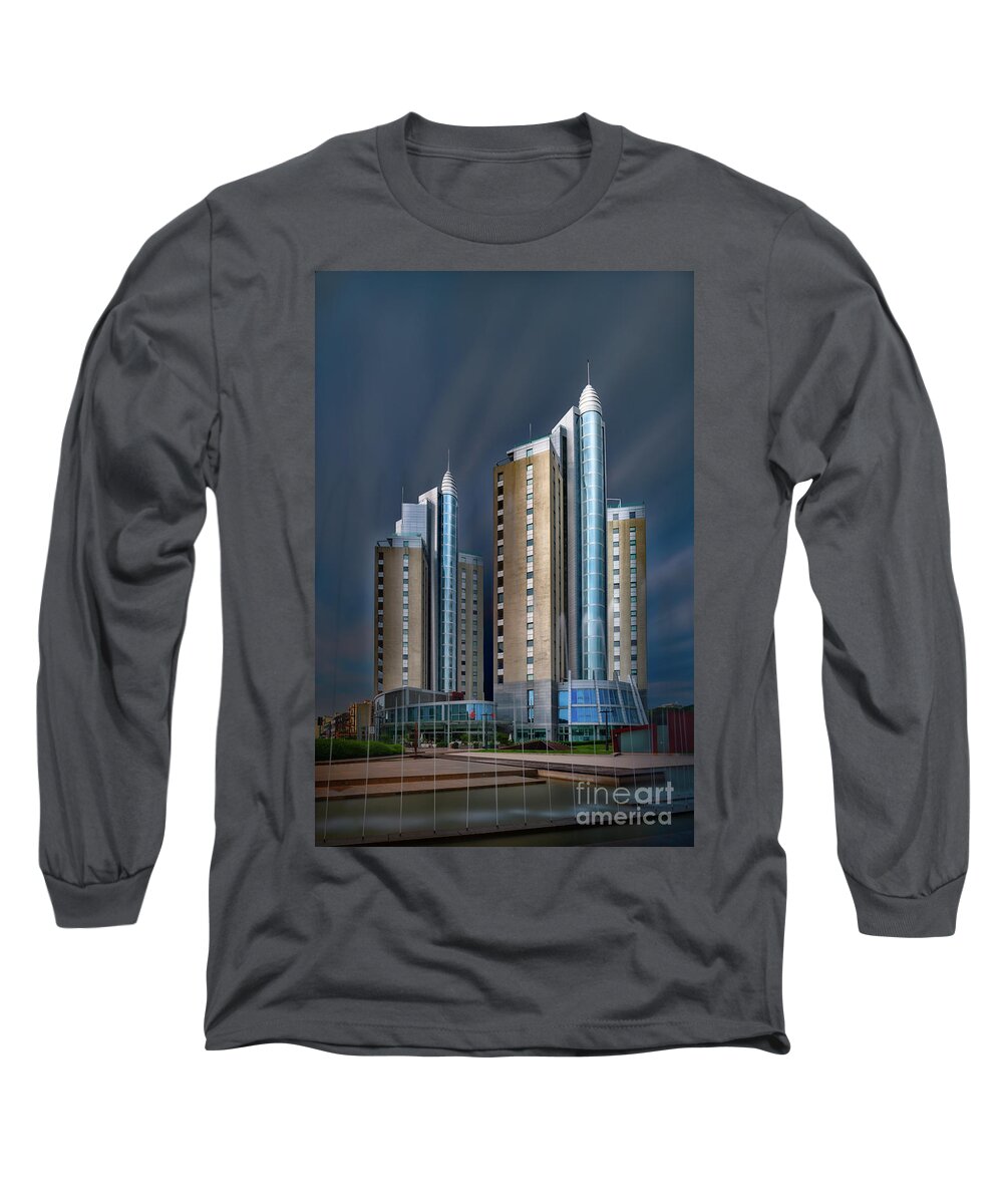 Jesolo Long Sleeve T-Shirt featuring the photograph Aimed at the sky II by The P