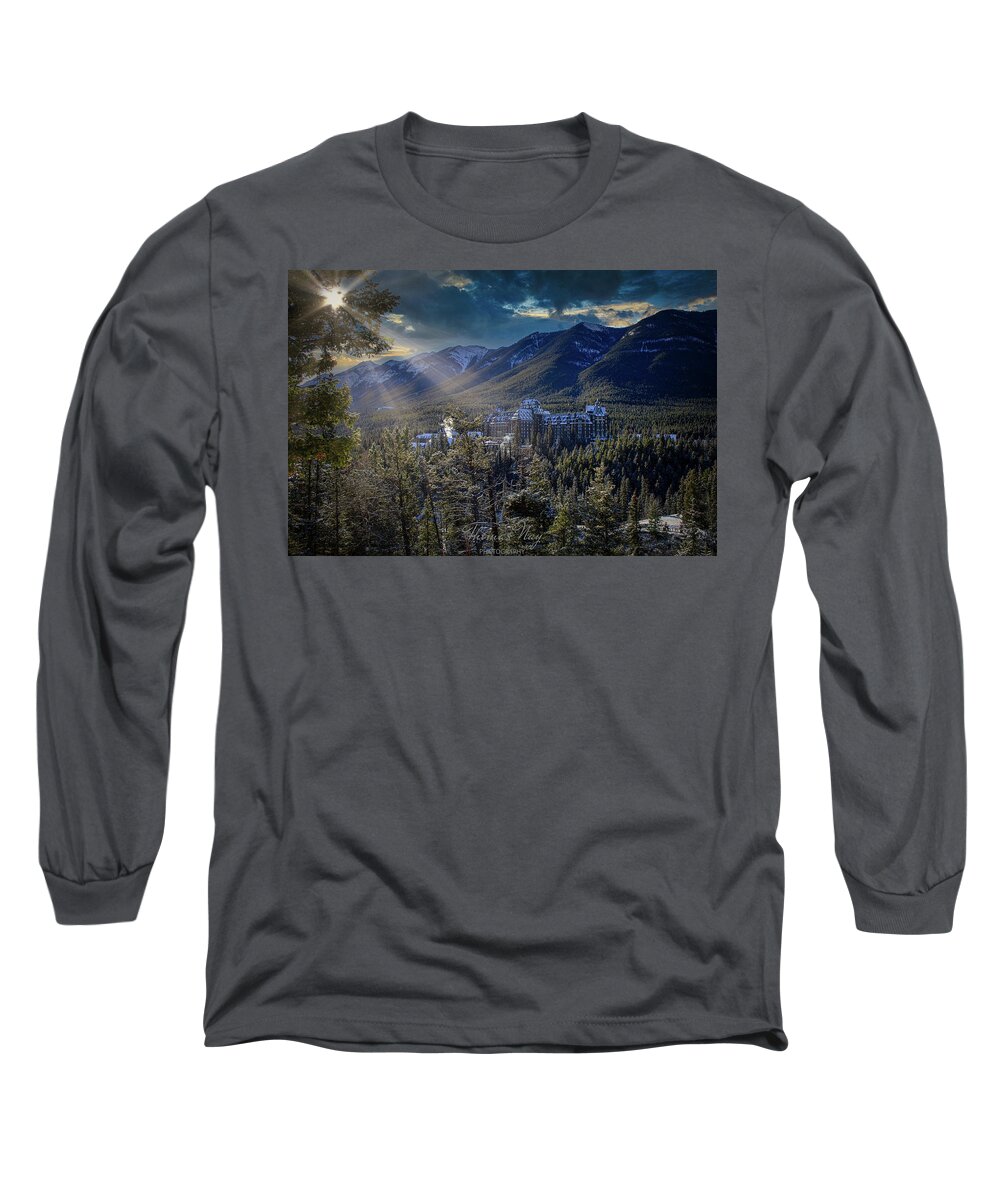 Alberta Long Sleeve T-Shirt featuring the photograph Banff Springs by Thomas Nay