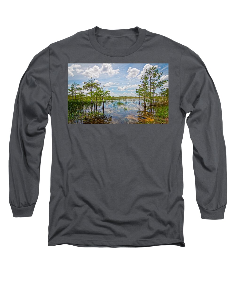 Everglades Long Sleeve T-Shirt featuring the photograph Everglades Landscape 5210 by Rudy Umans