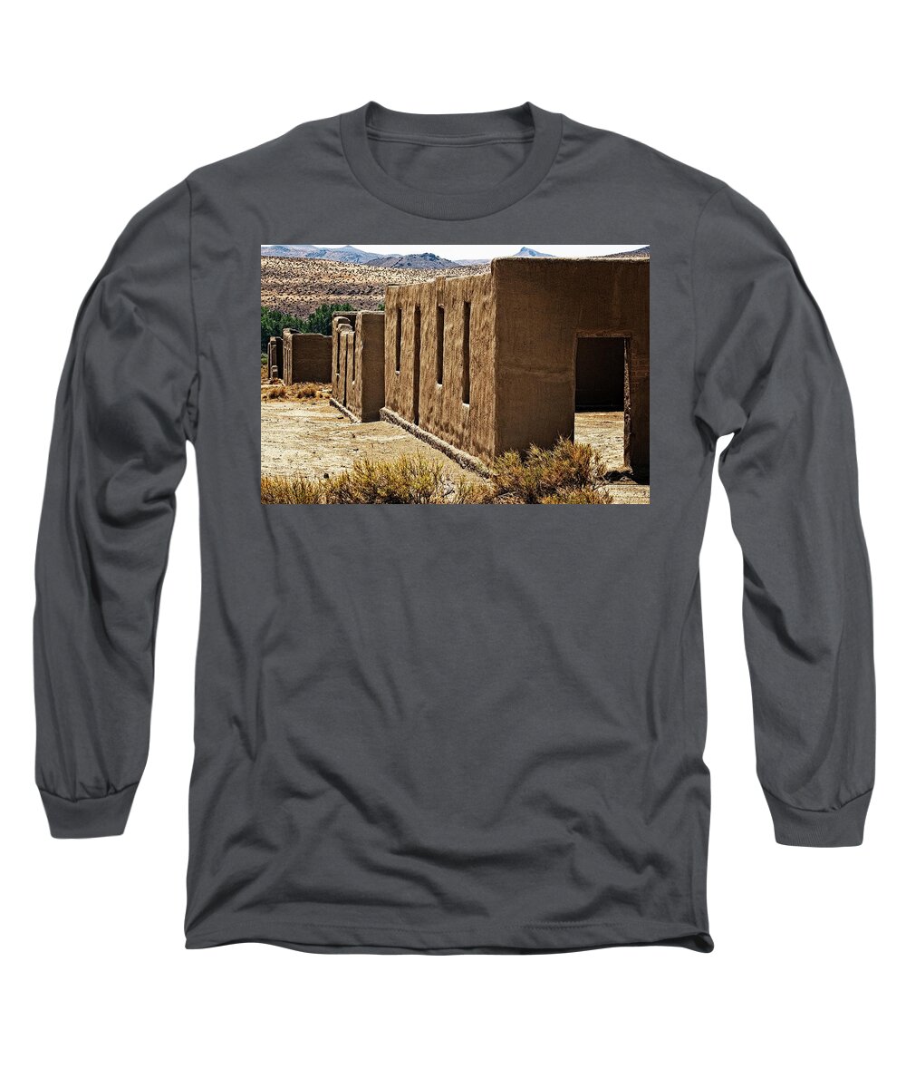 Abandoned Long Sleeve T-Shirt featuring the photograph Fort Churchill Buildings by David Desautel