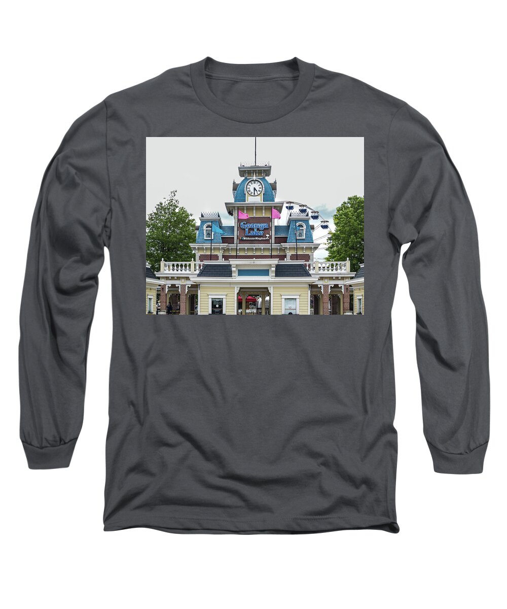 Ohio Long Sleeve T-Shirt featuring the photograph Grand Entrance by Stewart Helberg