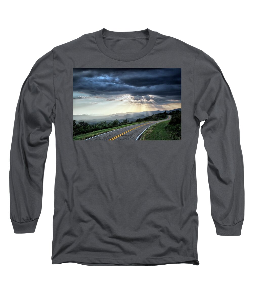 Sunrays Long Sleeve T-Shirt featuring the photograph Journey Into the Heavens by William Rainey