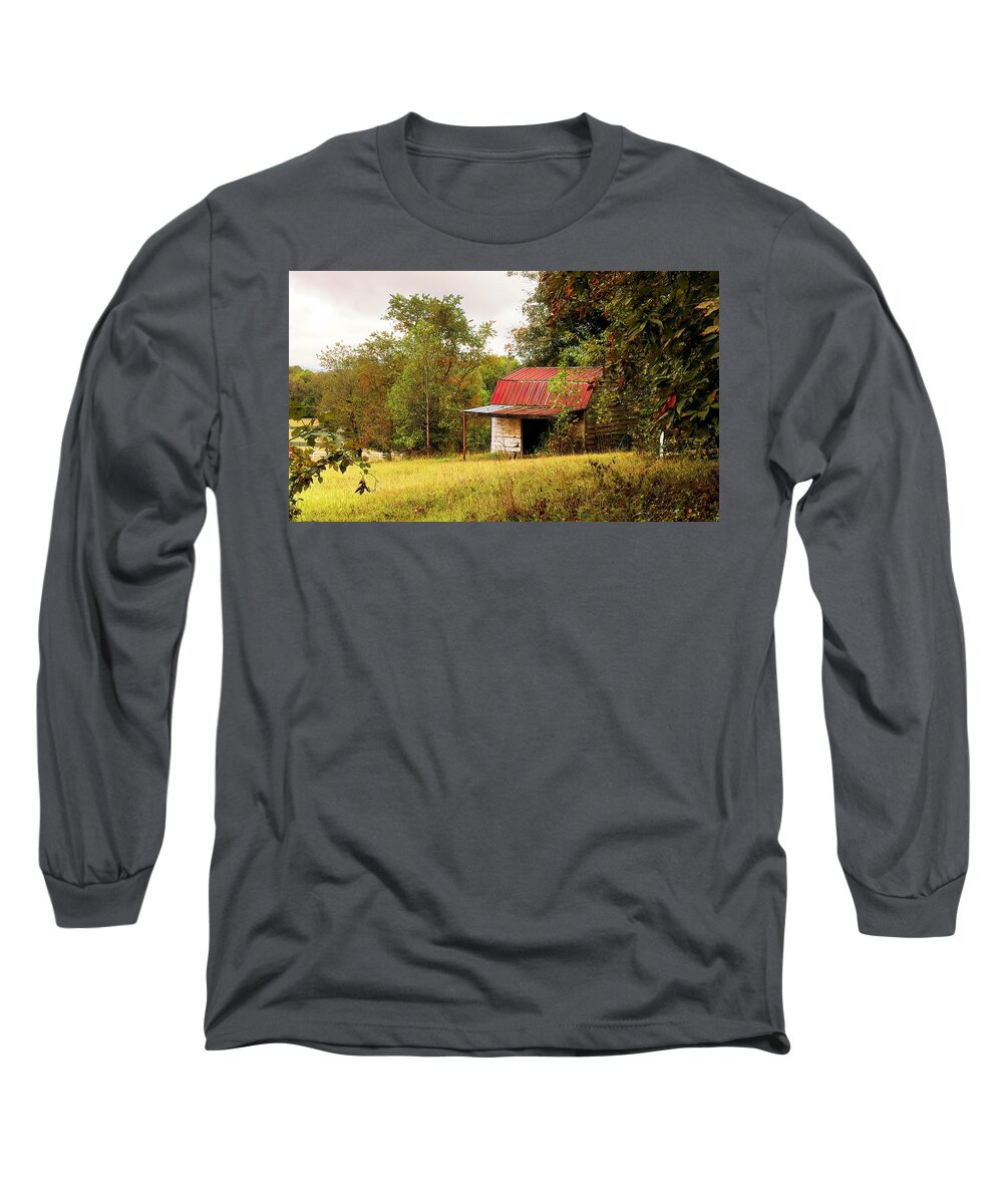 Red Roof Barn In Greenville County South Carolina Long Sleeve T-Shirt featuring the photograph Red Roof Barn In Greenville County South Carolina by Bellesouth Studio