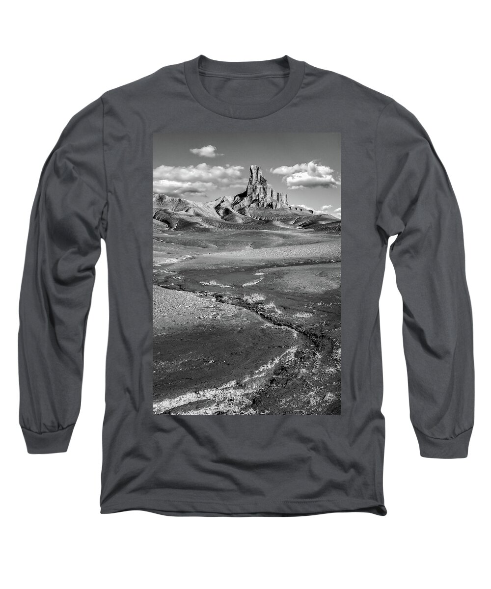 Utah Long Sleeve T-Shirt featuring the photograph Rock spire rising above the desert floor by Robert Miller