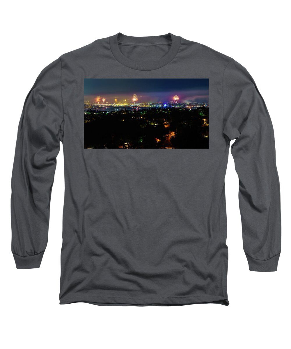 Green Long Sleeve T-Shirt featuring the photograph San Francisco 27 by Aloke Design