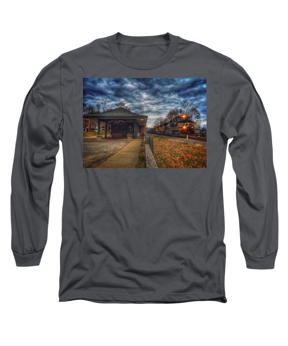 Train Long Sleeve T-Shirt featuring the photograph The Four Twenty Nine by Robert Dann
