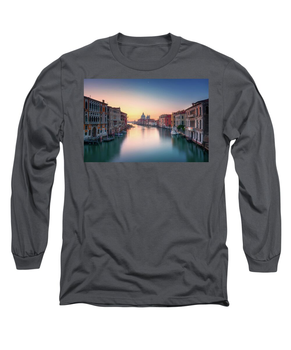 Venice Long Sleeve T-Shirt featuring the photograph Venice, Grand Canal before sunrise by Stefano Orazzini