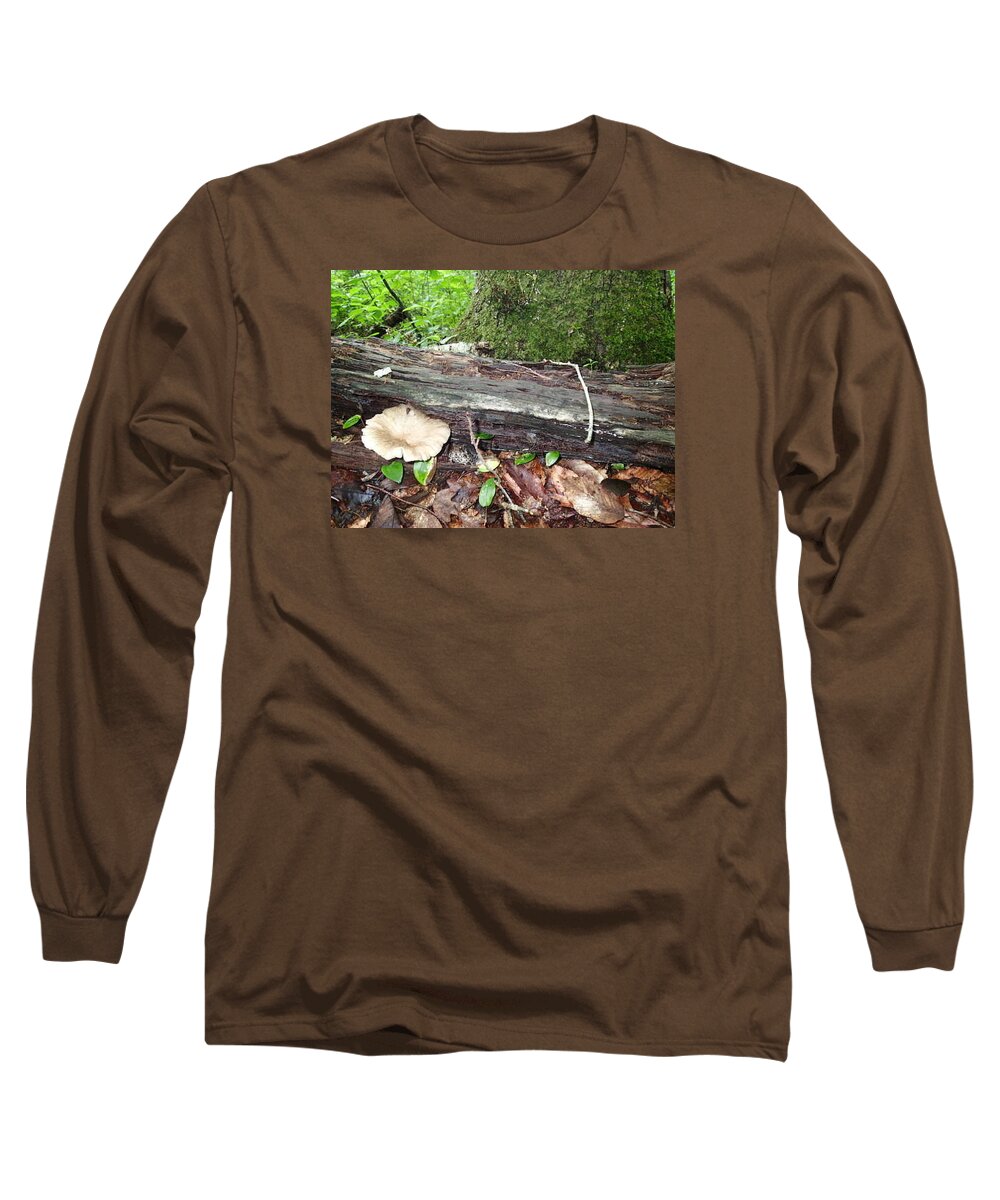 Toad Long Sleeve T-Shirt featuring the photograph Toad 1 by Robert Nickologianis