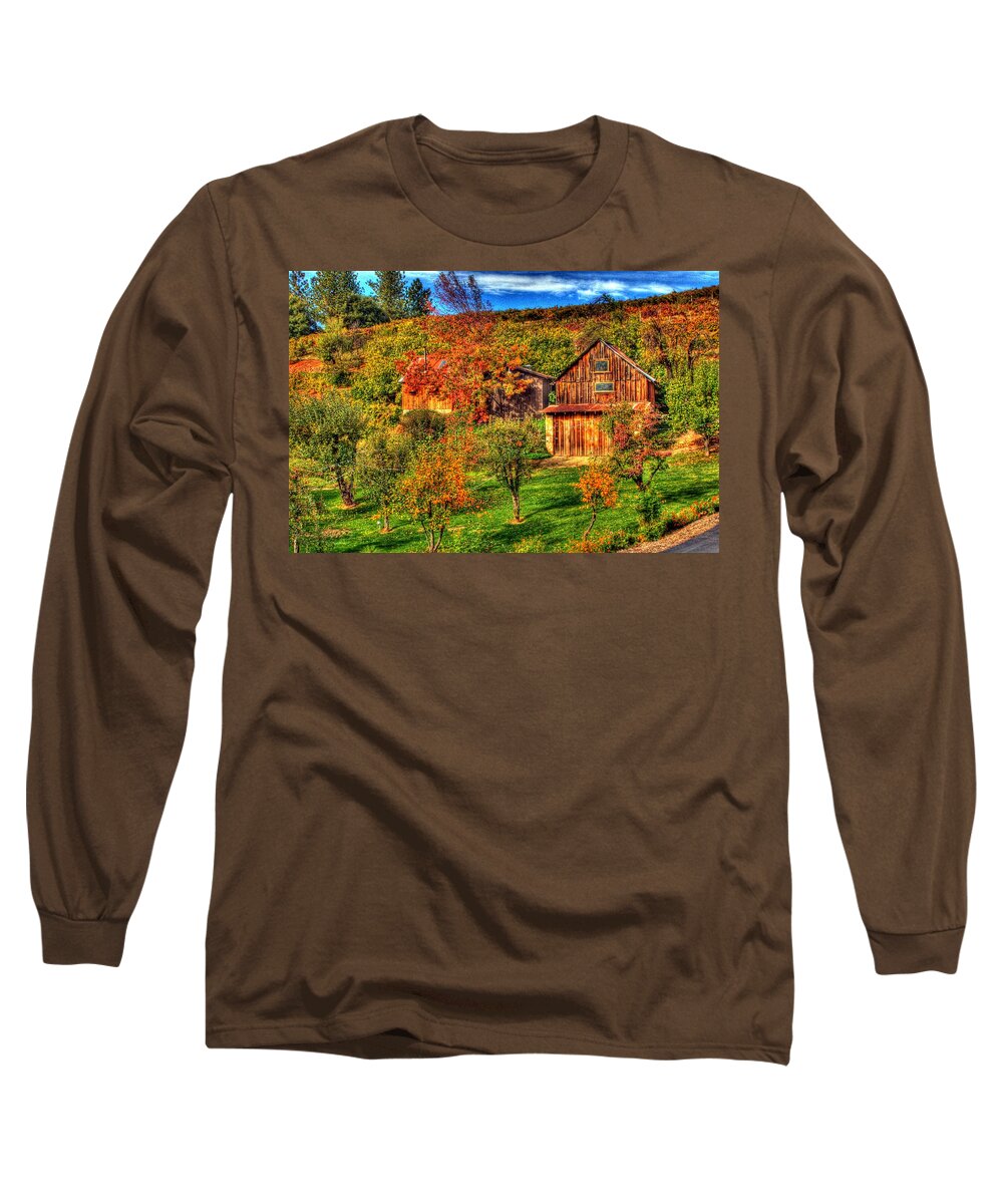 Apple Hill Long Sleeve T-Shirt featuring the photograph Apple Hill Winery by Randy Wehner