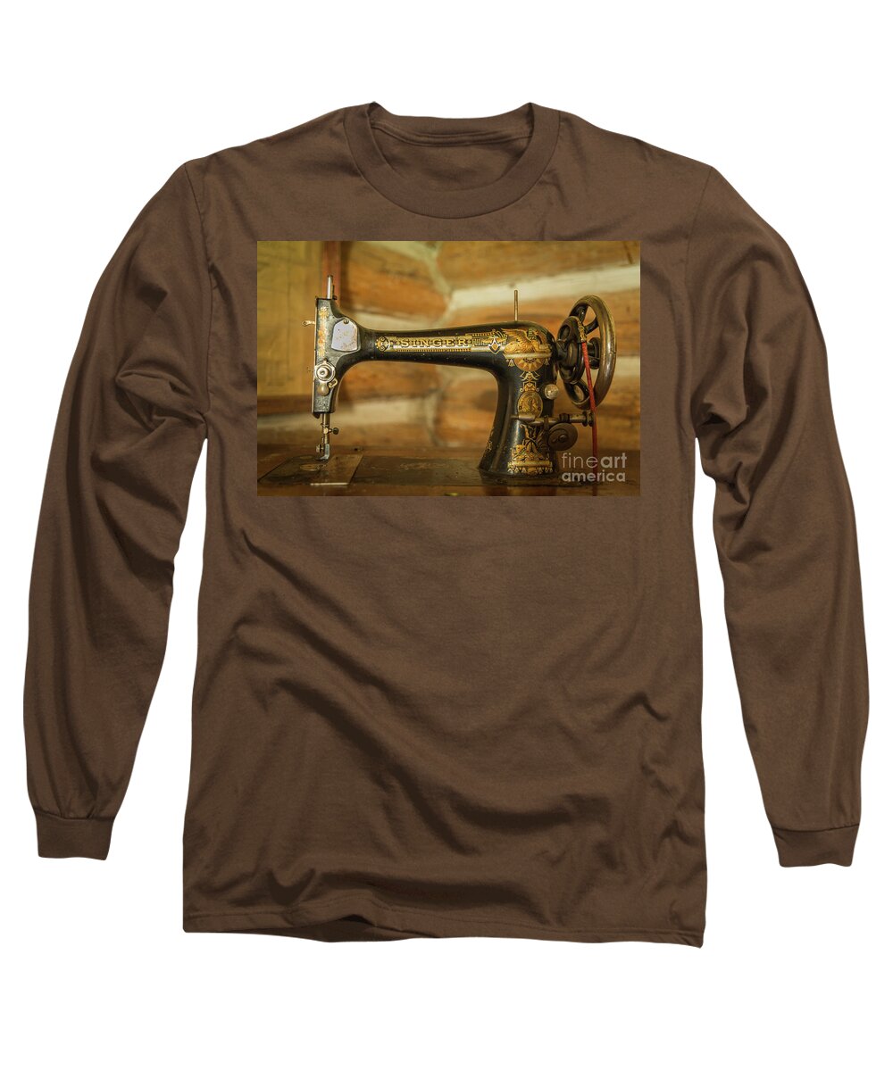 Bears Long Sleeve T-Shirt featuring the photograph Classic Singer Human Interest Art by Kaylyn Franks by Kaylyn Franks