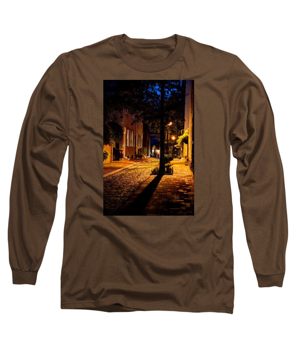 #treyusa Long Sleeve T-Shirt featuring the photograph Street in Olde Town Philadelphia by Mark Dodd