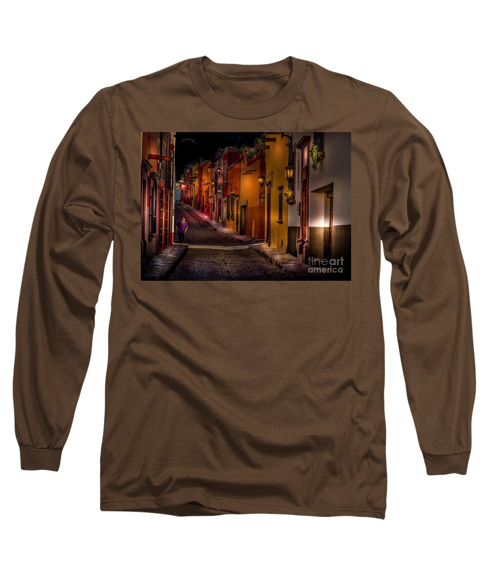 Sma Long Sleeve T-Shirt featuring the photograph Goin Home by Barry Weiss