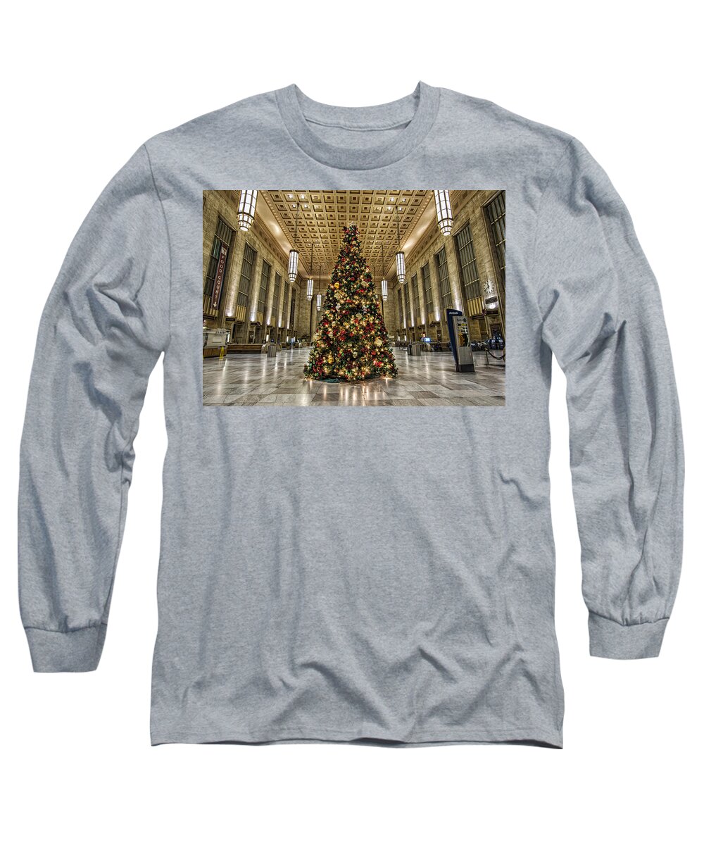 Christmas Long Sleeve T-Shirt featuring the photograph Christmas on 30th street by Rob Dietrich