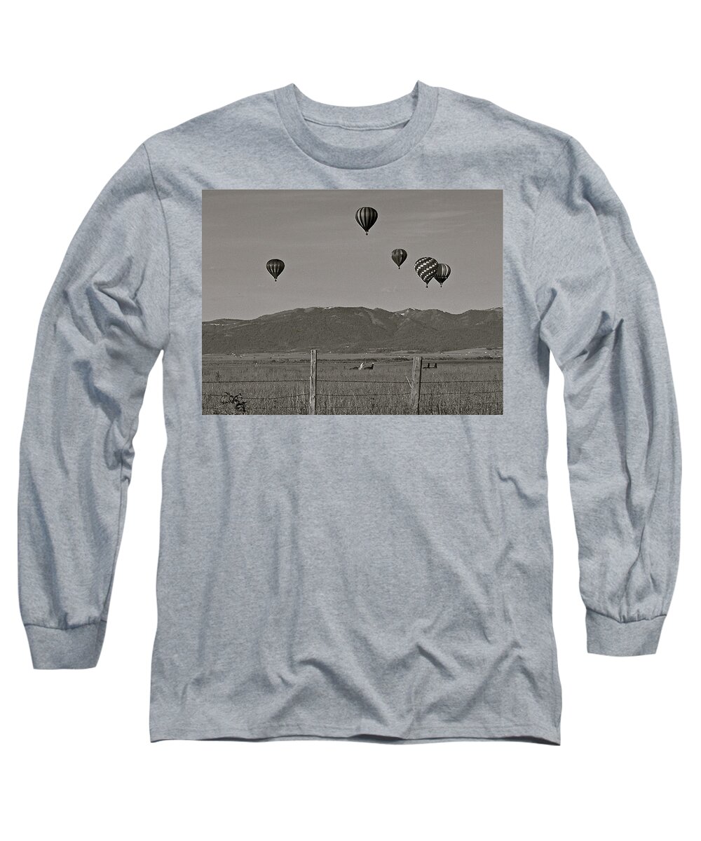Balloons Long Sleeve T-Shirt featuring the photograph Unconcerned Lamas by Eric Tressler
