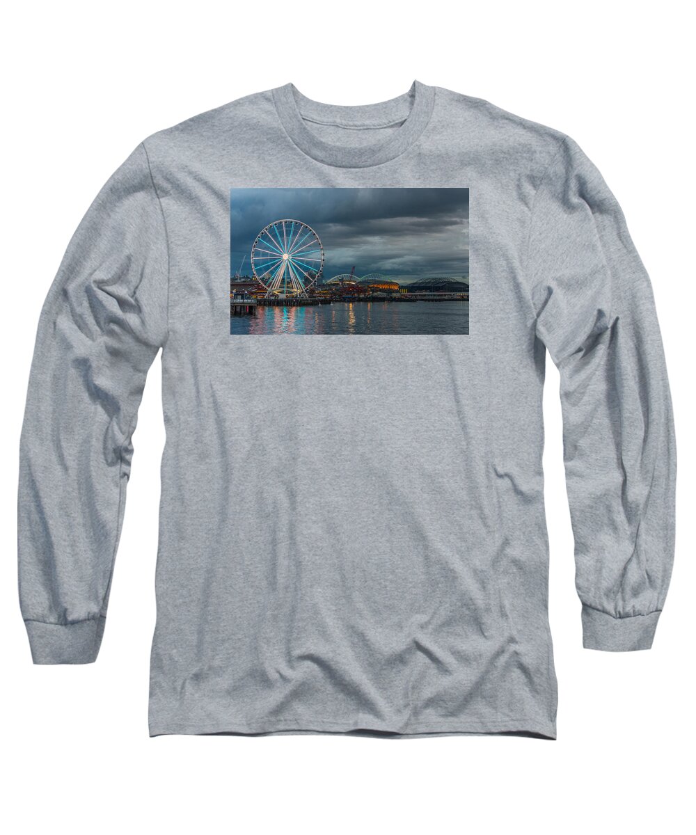 Seattle Waterfront Long Sleeve T-Shirt featuring the photograph Great Wheel #1 by Jerry Cahill