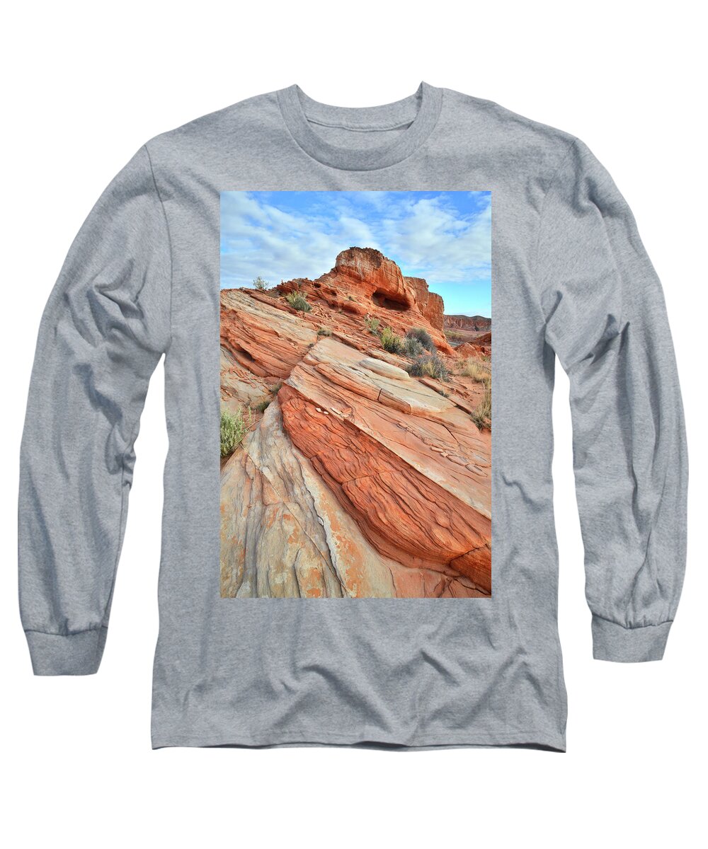 Valley Of Fire State Park Long Sleeve T-Shirt featuring the photograph Wave of Color in Valley of Fire #5 by Ray Mathis