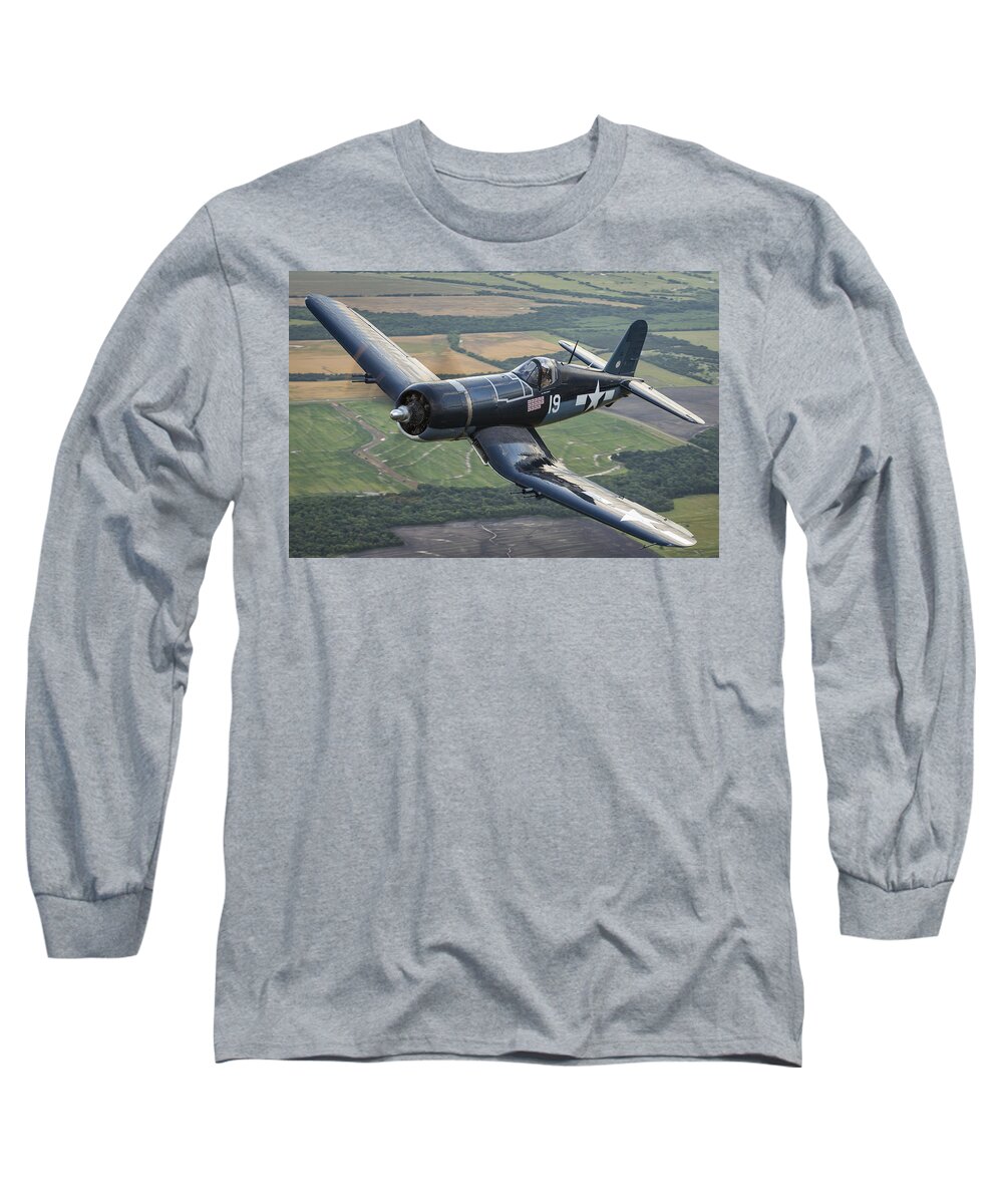 2015 Long Sleeve T-Shirt featuring the photograph Bent Wing Bird by Jay Beckman